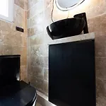 13th Private Apartman *