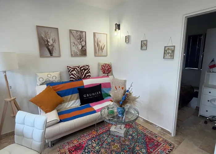 13th Private Apartment *