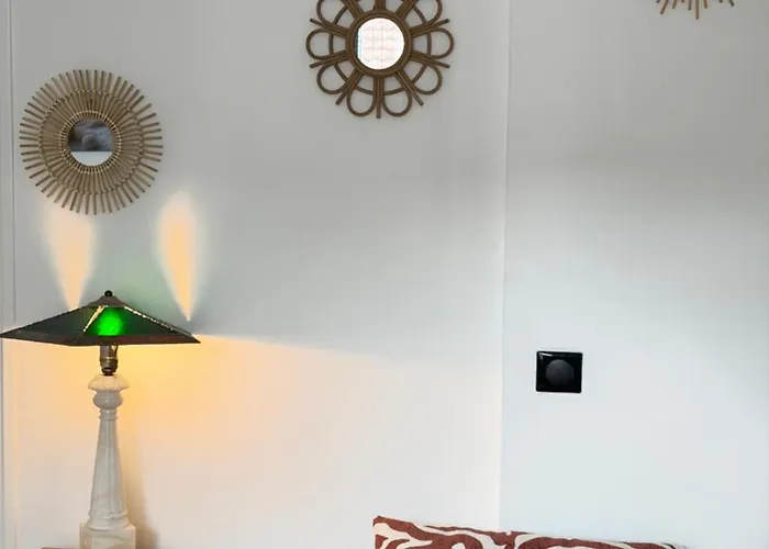 13th Private Rueil-Malmaison