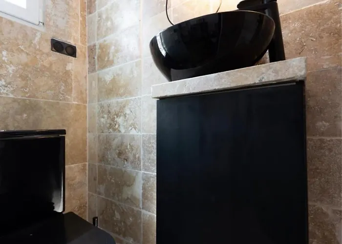 13th Private Apartment *